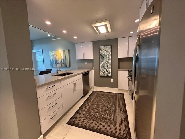 Photo - 1800 N Bayshore Dr Unidad 812