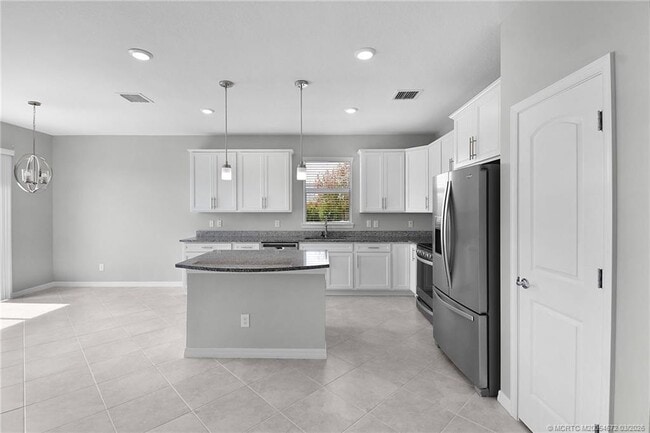 Photo - 10550 SW Captiva Dr