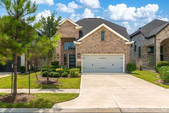 Building Photo - 17794 Tree of Heaven Rental