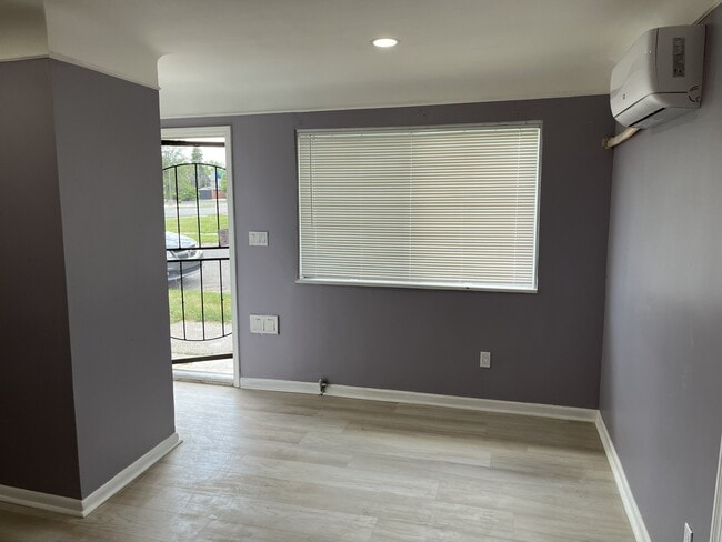 Photo - 15236 Tireman Ave Unit 1