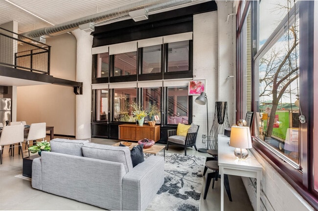 Rayette Lofts
