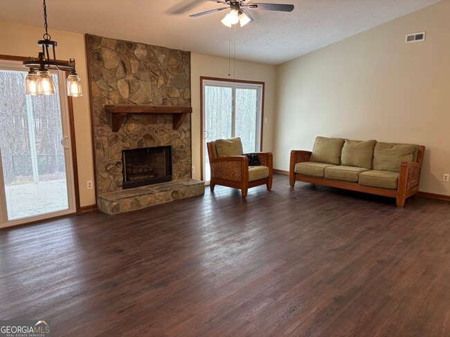 Photo - 332 Brooke Wood Dr