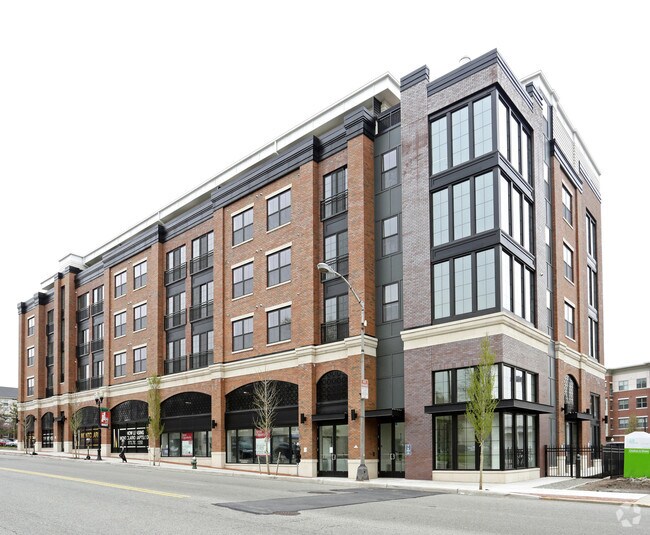 Photo - Montclarion at Bay Street Station