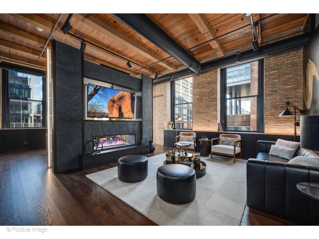 Photo - 1101 W Lake St Unit 3D