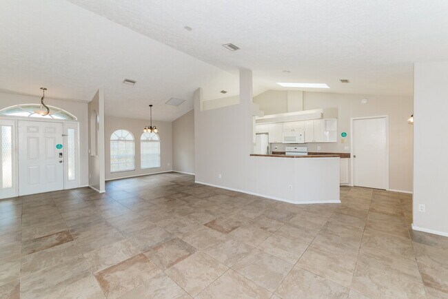 Photo - 6603 67th St E