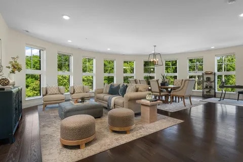 Photo - 218 W Kingsley St Unidad 409