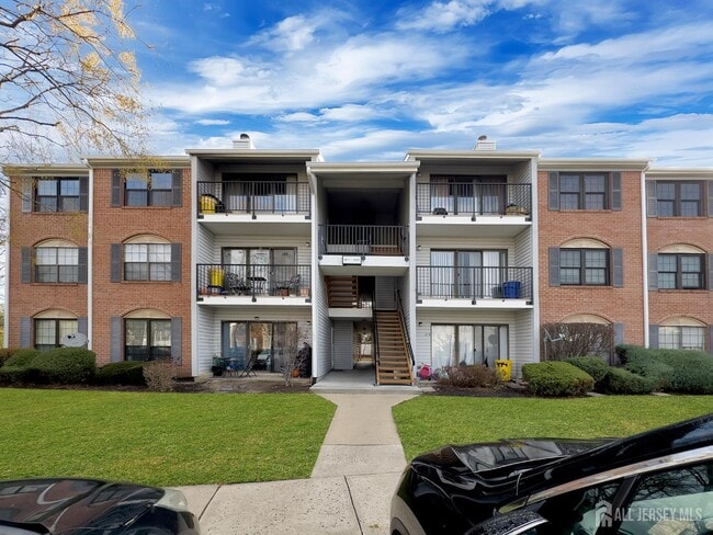 Building Photo - 479 Danbury Ln