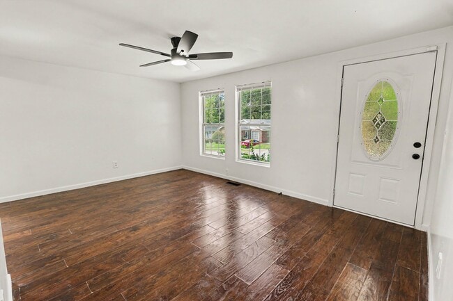 Photo - 4421 43rd St N