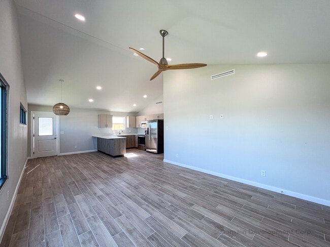 Building Photo - 2705 Woodpecker Rd Unit 3 Rental