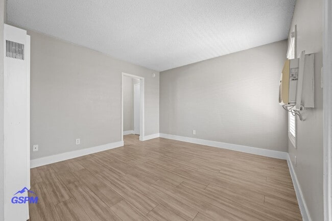 Willow Glen Apartments