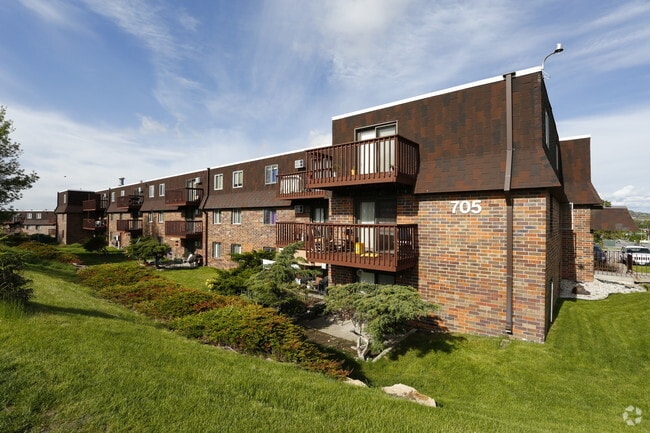 LaCrosse Estates Apartment Homes - LaCrosse Estates Apartment Homes