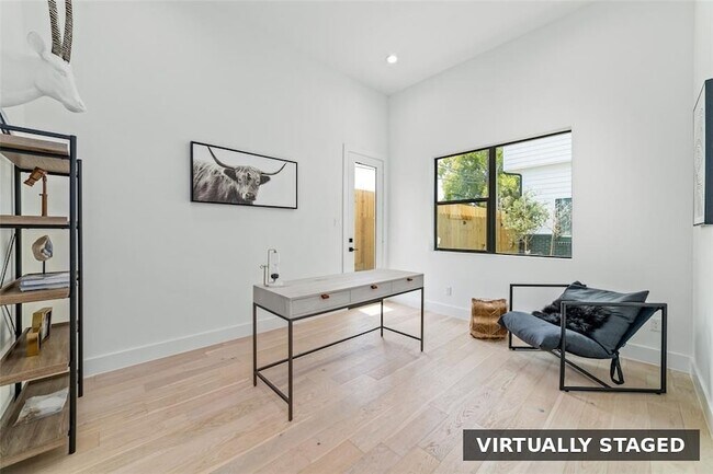 Photo - 5905 Fairdale Ln