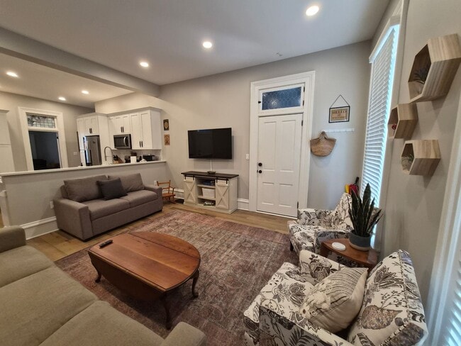 Photo - Full Furnished 2 Bed/1 Bath with Utilities Included