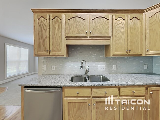 Photo - 1212 Danielle Downs Ct SE