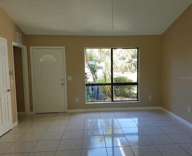 Photo - 3546 Acorn St