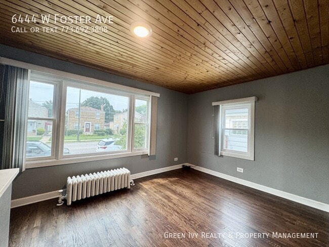 6444 W Foster Ave