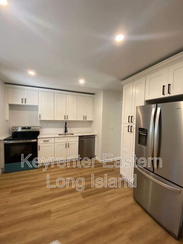 Photo - 30 Cedar Ave