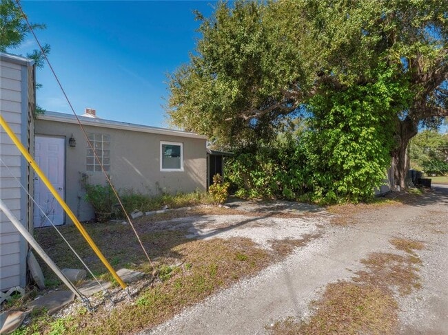 Photo - 2808 Clinton St S Unit E