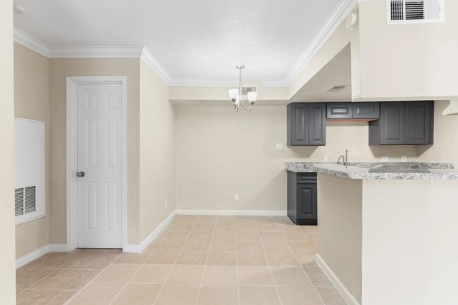 Photo - Limited-Time Offers | Schedule Your Tour T... Unidad FPL