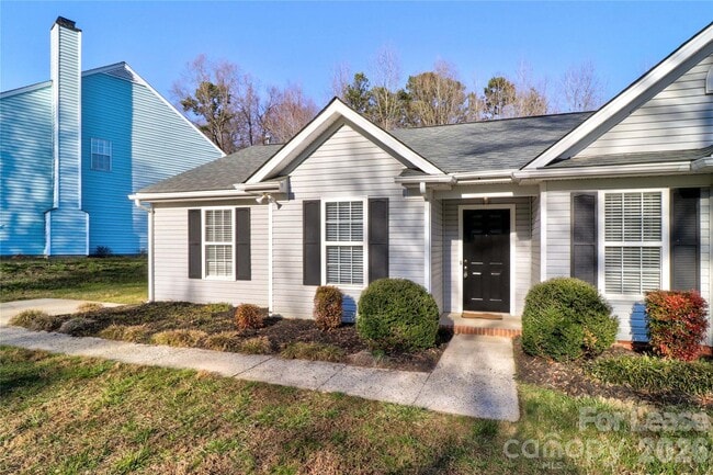 Photo - 771 Rebecca Jane Dr