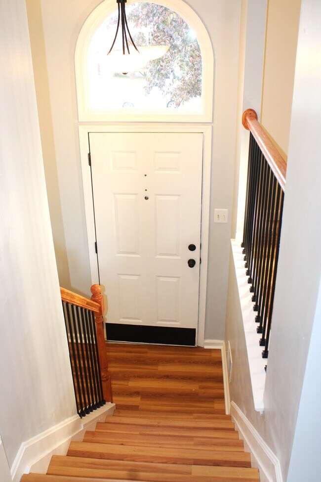 Photo - 7827 Hidden Creek Way