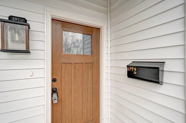 Photo - 627-629 Prescott Ave