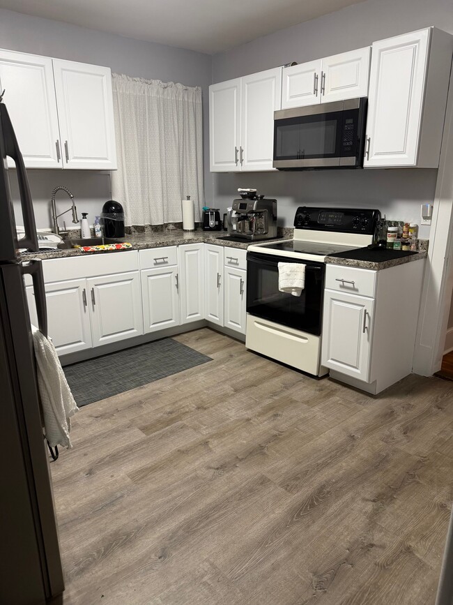 Photo - 66 Boylston St Unit 66