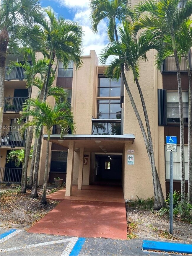 Photo - 14201 N Kendall Dr Unit 407D