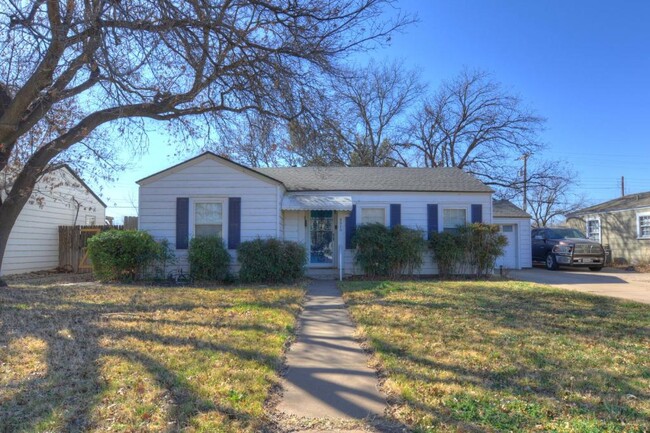Photo - 2513 28th St House