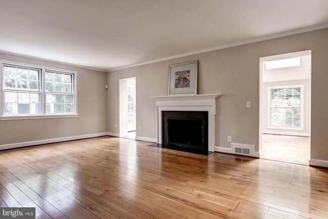 Photo - 5013 Brookdale Rd