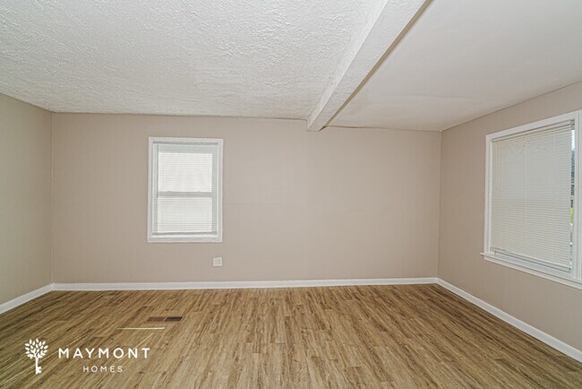 Photo - 529 Athens Ct