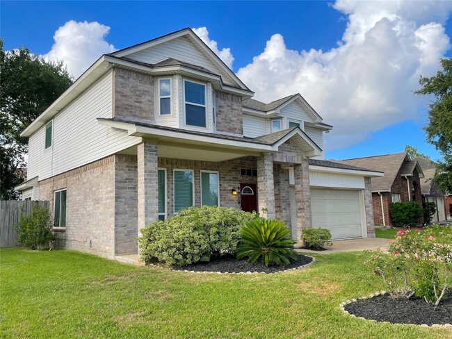 Photo - 8919 Diamond Lake Ln