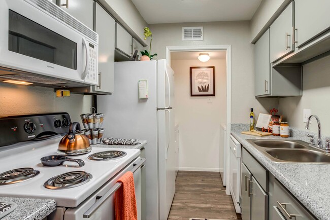 Building Photo - The Reserve at City Center North Rental