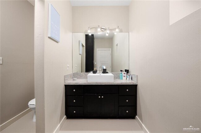 Photo - 15 East St Unit 3