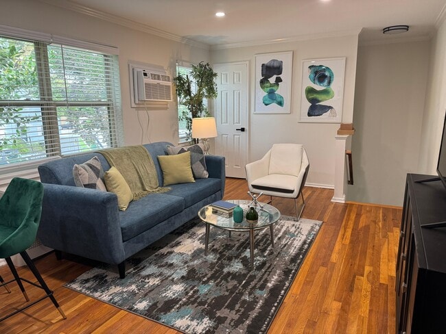 Photo - Lakeview Apartments