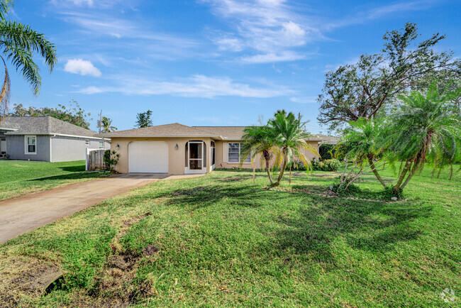 Building Photo - 561 Cabana Rd Rental