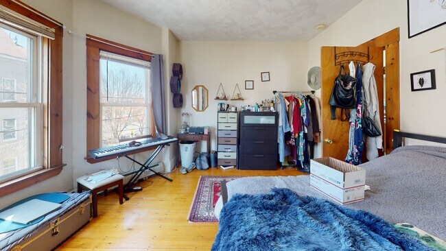 40 Mozart St