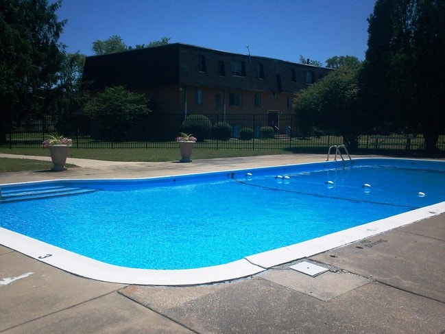 Towne Point Apartments