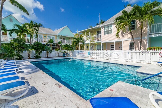 Photo - 204-5 Southard St