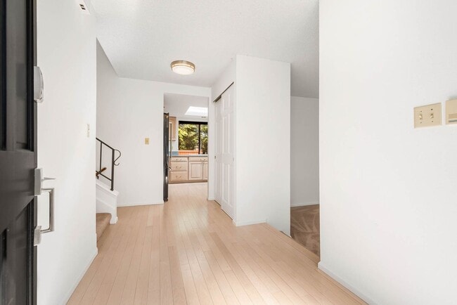 Photo - 10716 NE 144th Ct