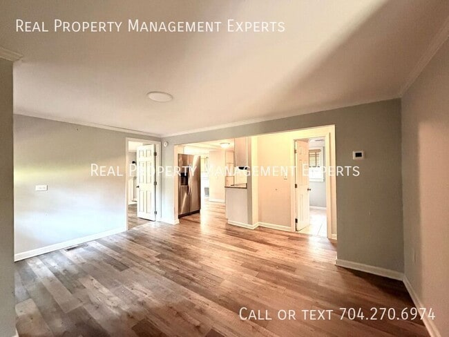 Photo - 4608 McClure Rd