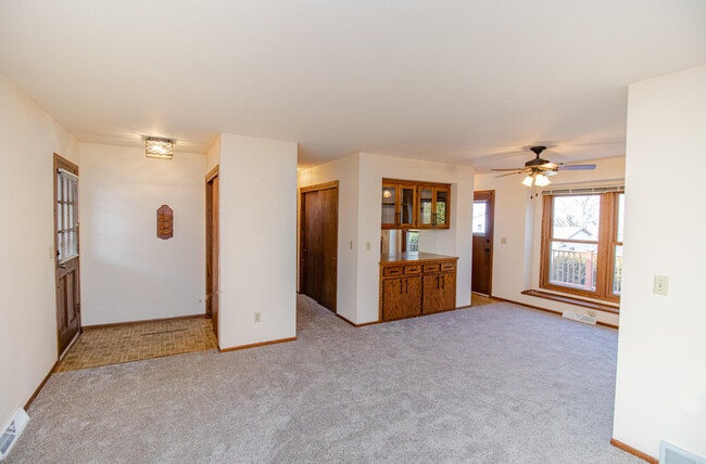 Photo - 1055 S Imperial Dr
