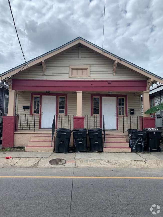 Building Photo - 2466 N Claiborne Ave Unit 2468 N. Claiborne Rental