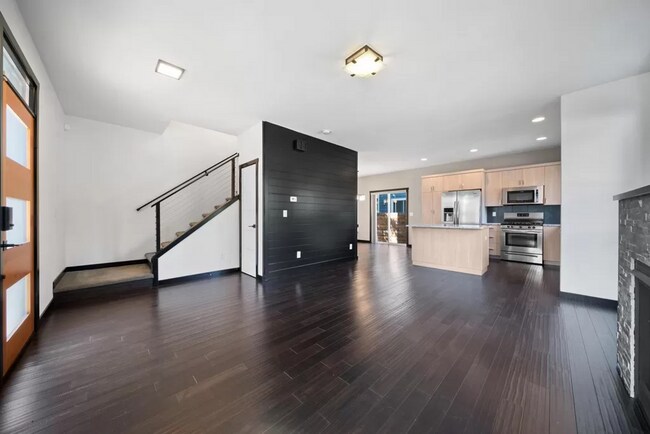Photo - Modern 3 Bedroom + 2.5 bath home in SE Portland!! Brentwood Neighborhood with Air Conditioning!!