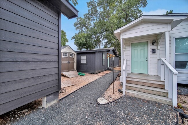 Photo - 1710 Shelby St