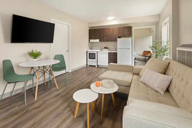 Building Photo - bantr Weston Rental