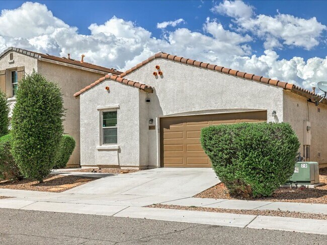 Photo - La Estancia 4 Bed 2.5 Bath Home