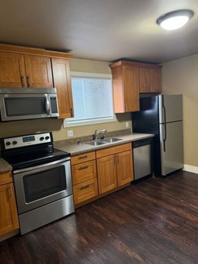 Photo - South Lane Apartments