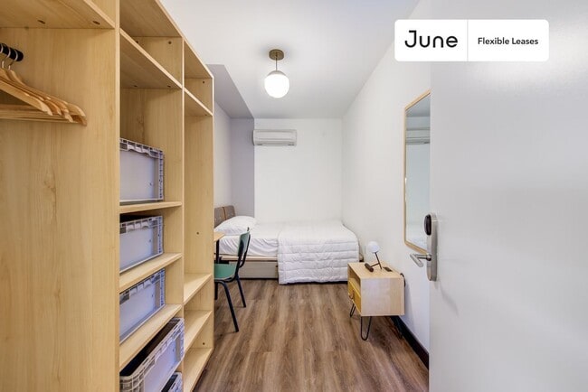 Lovely Private ROOM in Williamsburg