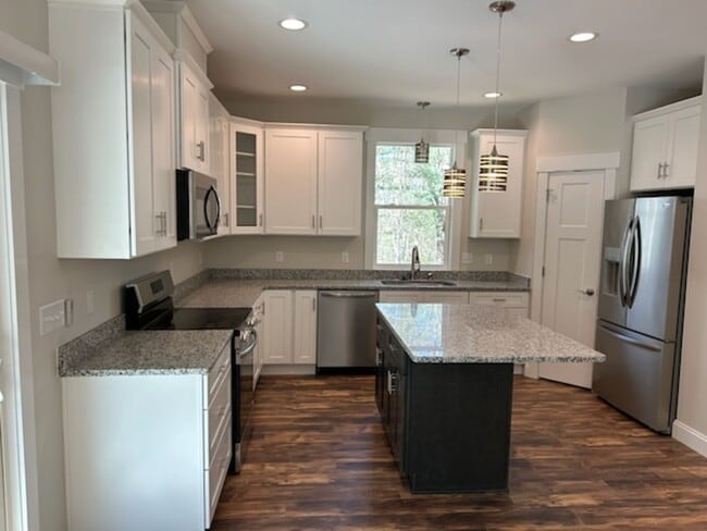 Photo - Well Maintained Home